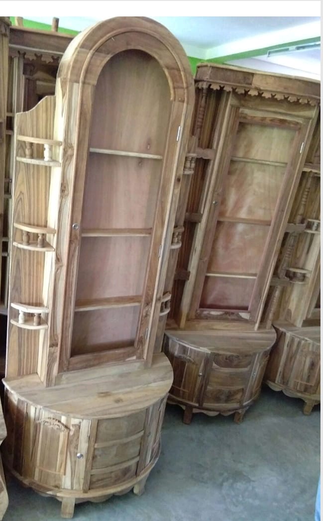 Simple dressing table